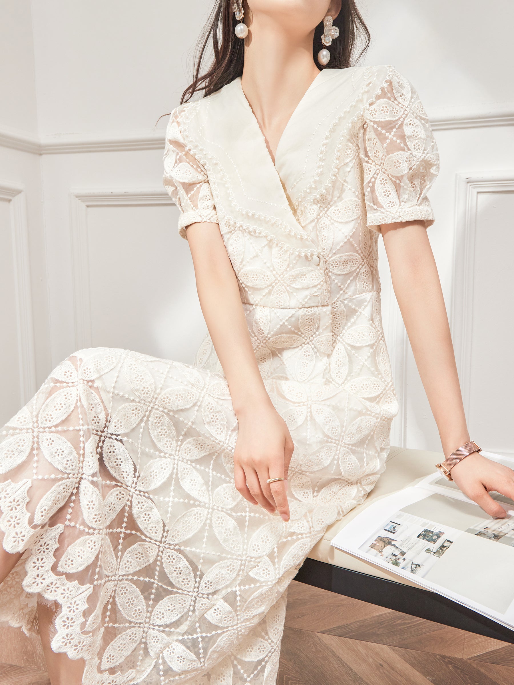 Royal Lace-Collar Summer Dress.