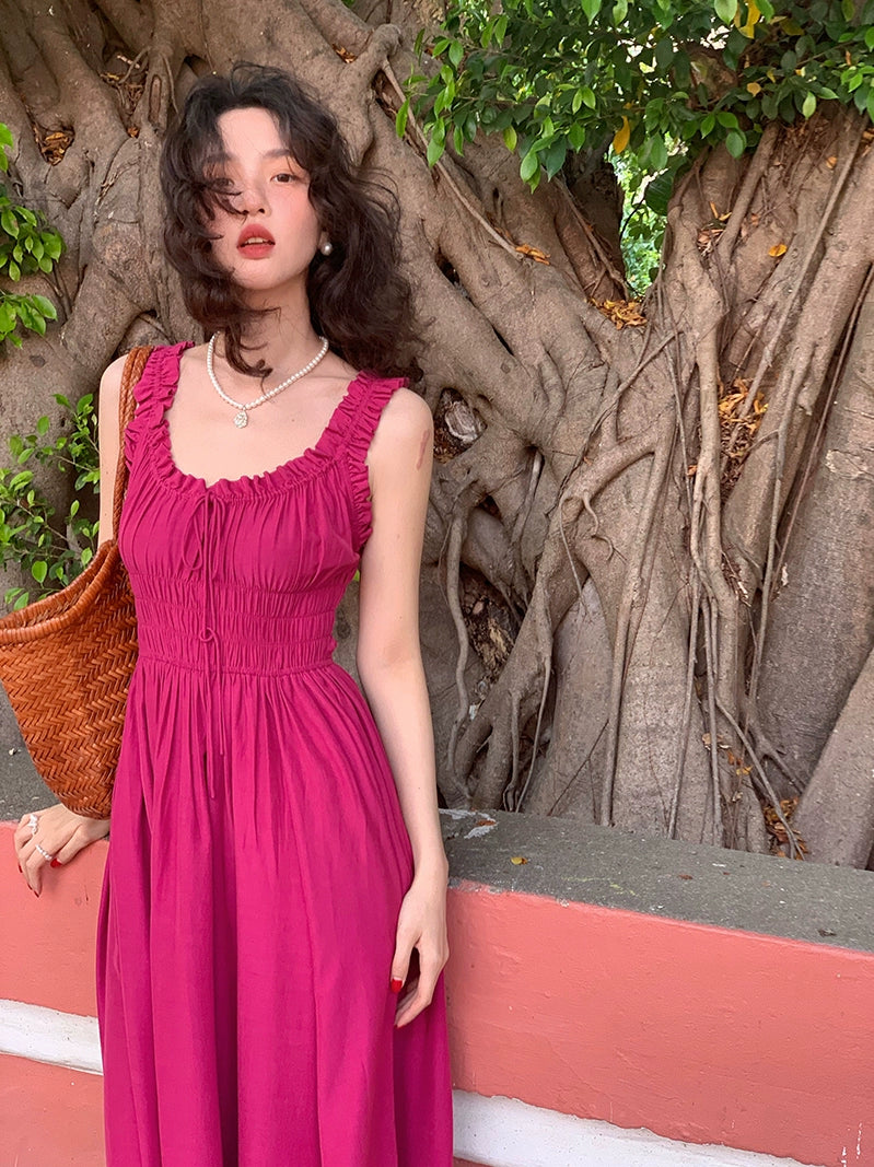 Élégance rouge rose: robe longue à volants de l'été