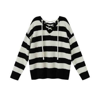 Lazy Stripe Lace Knit - V-neck Pullover