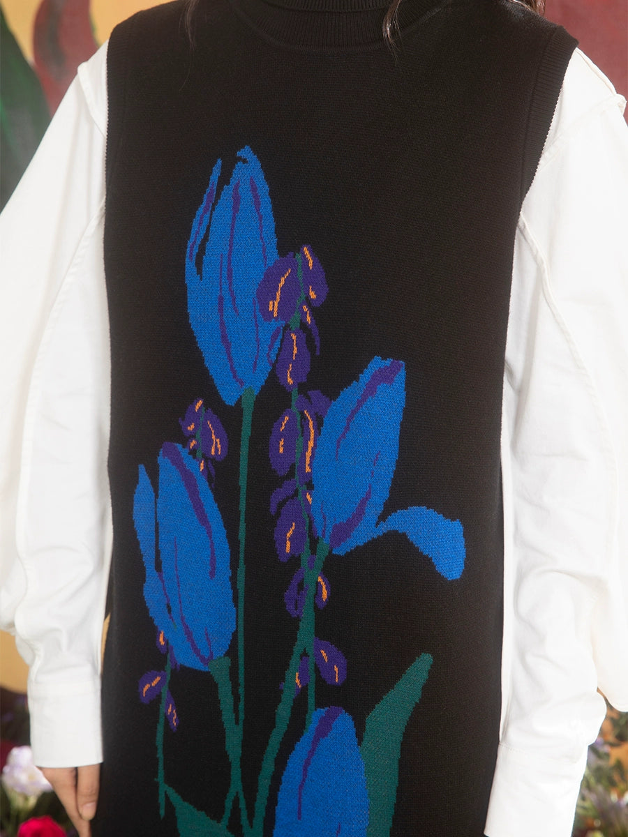 Tulip Jacquard: Black High Collar Knitted Dress