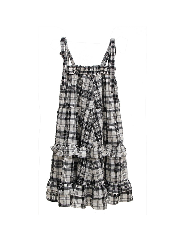 emotional check half skirt or suspender skirt, two wearing elastic waist black and white check pattern half skirt