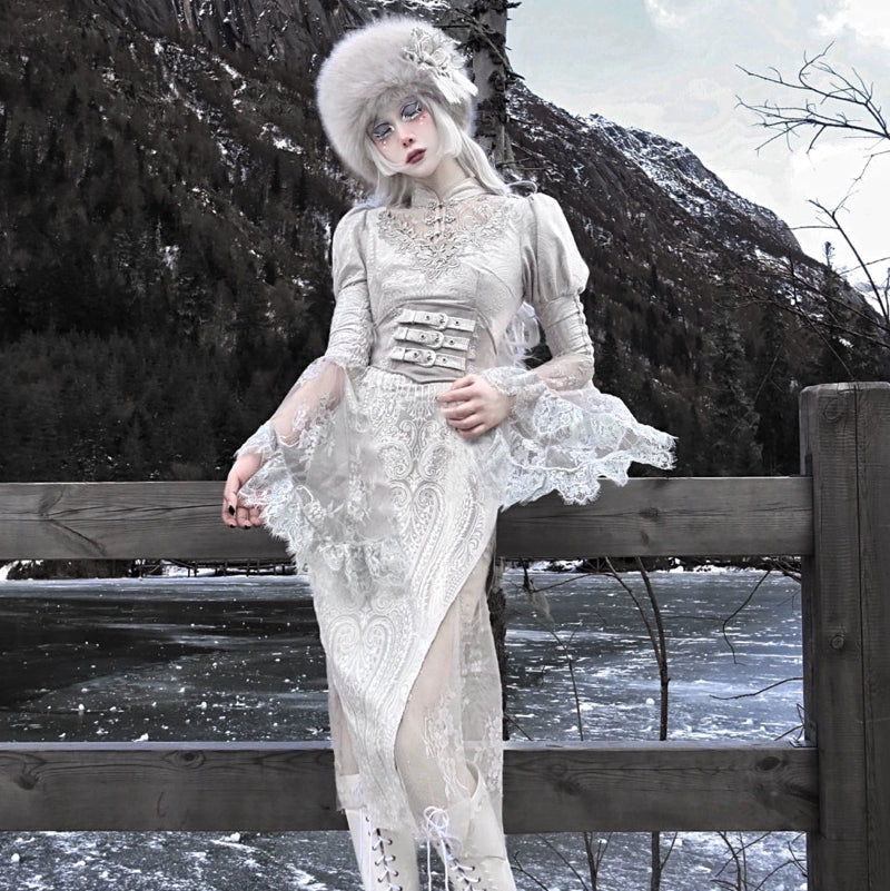 Snow Country White Gothic Embroidery Waist Cover