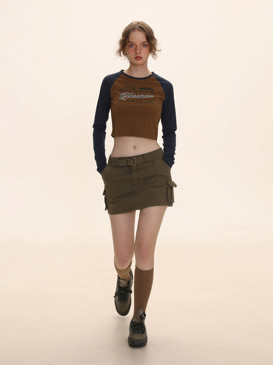 T-shirt con stampa di lettere con maniche raglan a contrasto