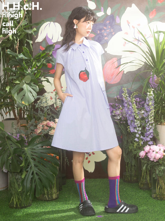 Красное яблоко: морщинистое фиолетовое платье рубашки