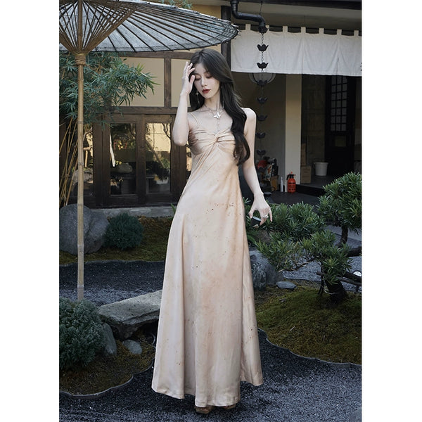 Sweet Strap Dress- 春夏にぴったりの甘いデザインのワンピース 