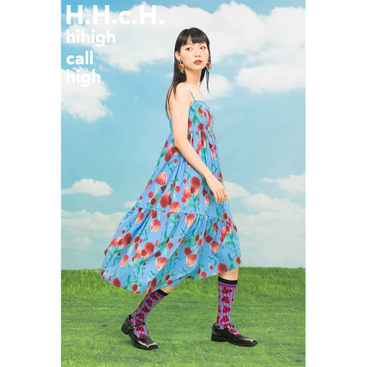 Ragazza giapponese: abito estivo di tulipano astratto
