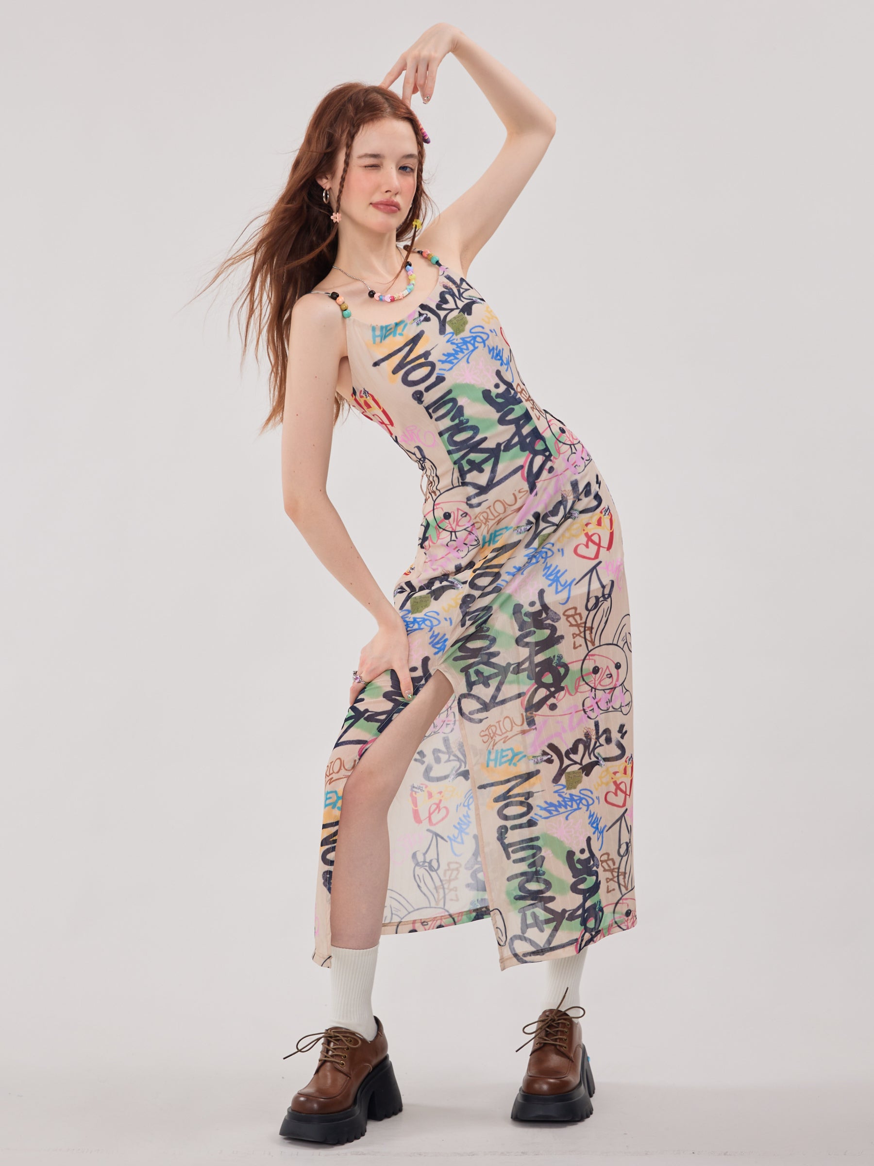 Beaded Graffiti Print Waist Wrapping Sling Dress