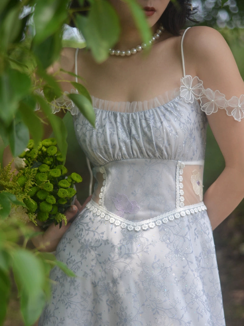 Vestido de verano de mariposa azul