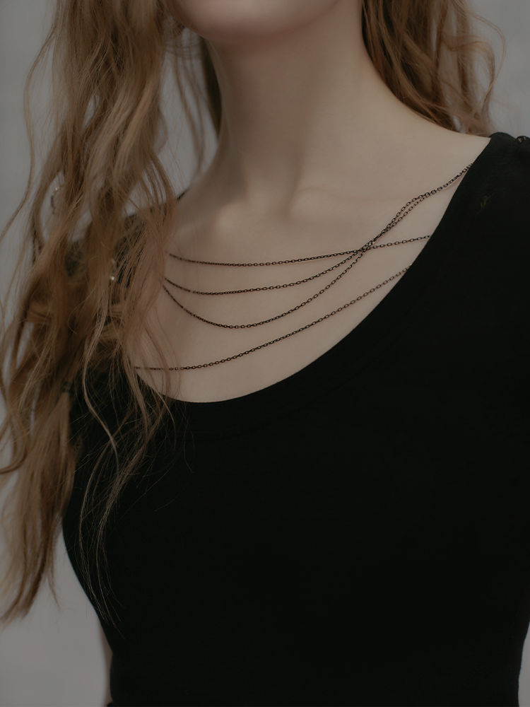 Black Chain Shoulder Pad Tee