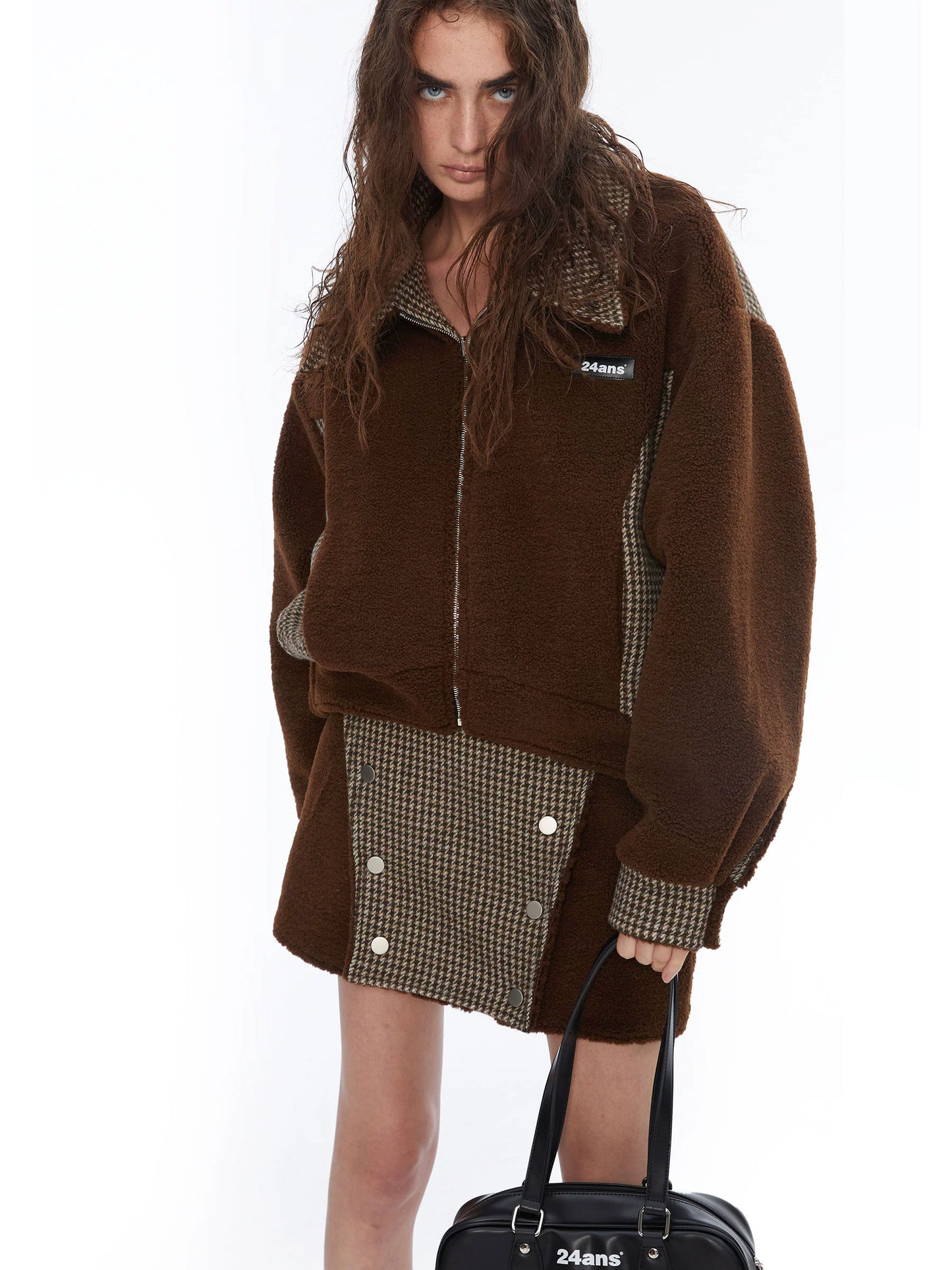 chaqueta de cordero reversible de color marrón profundo/claro