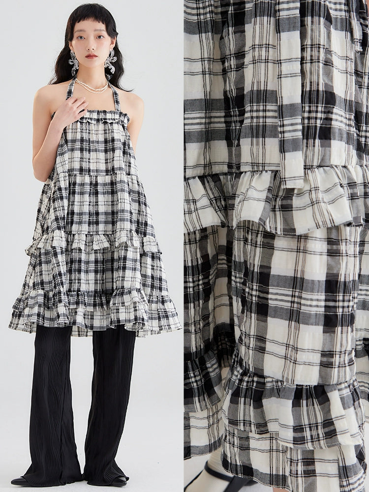 emotional check half skirt or suspender skirt, two wearing elastic waist black and white check pattern half skirt