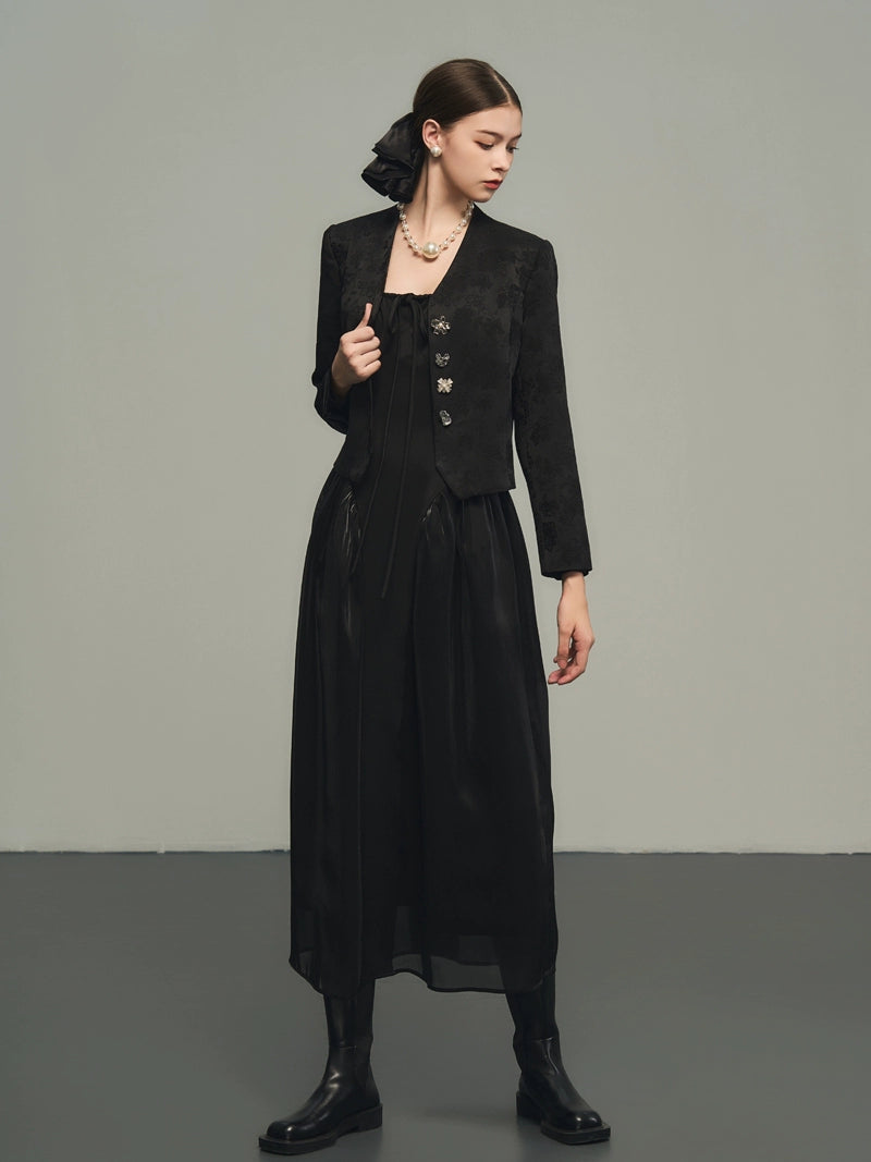 Robe au cou carré noir