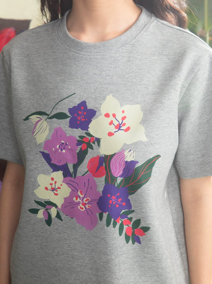 T-shirt grigio a fiore di ciliegia a olio