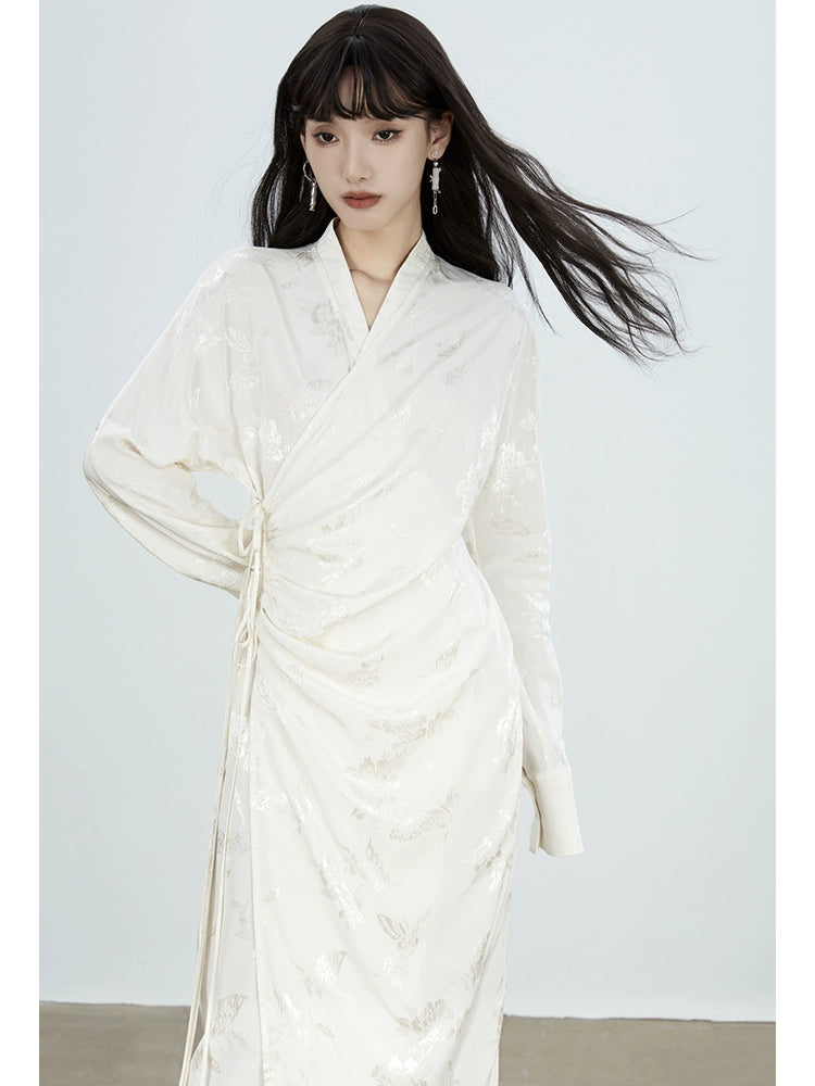 فستان صيني رقبة مطوي