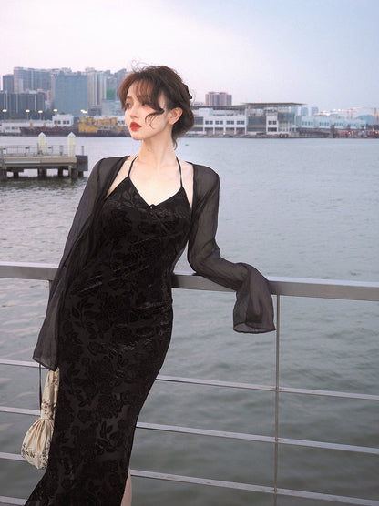 Summer Cheongsam: Open Back Sleeveless Elegance